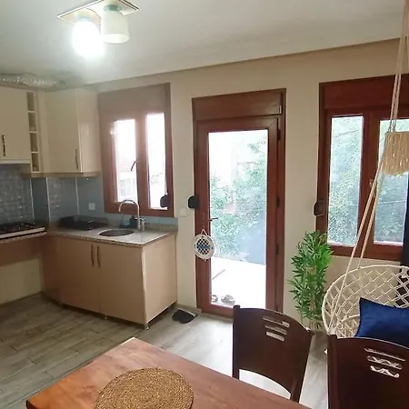 Deniz Manzarali Muestakil Ev Aybalik * Ayvalik